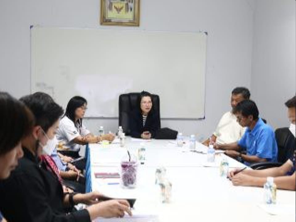 การประชุมคณะกรรมการบริหารกองทุนการศึกษาเพื่อนิสิตมหาวิทยาลัยนเรศวร ครั้งที่ 2